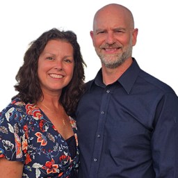 Jonathan and Carrie Cronkite