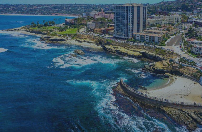 View of the deep blue waters against the San Diego (La Jolla), California coastline near the location of a Weekend to Remember® marriage retreat event.