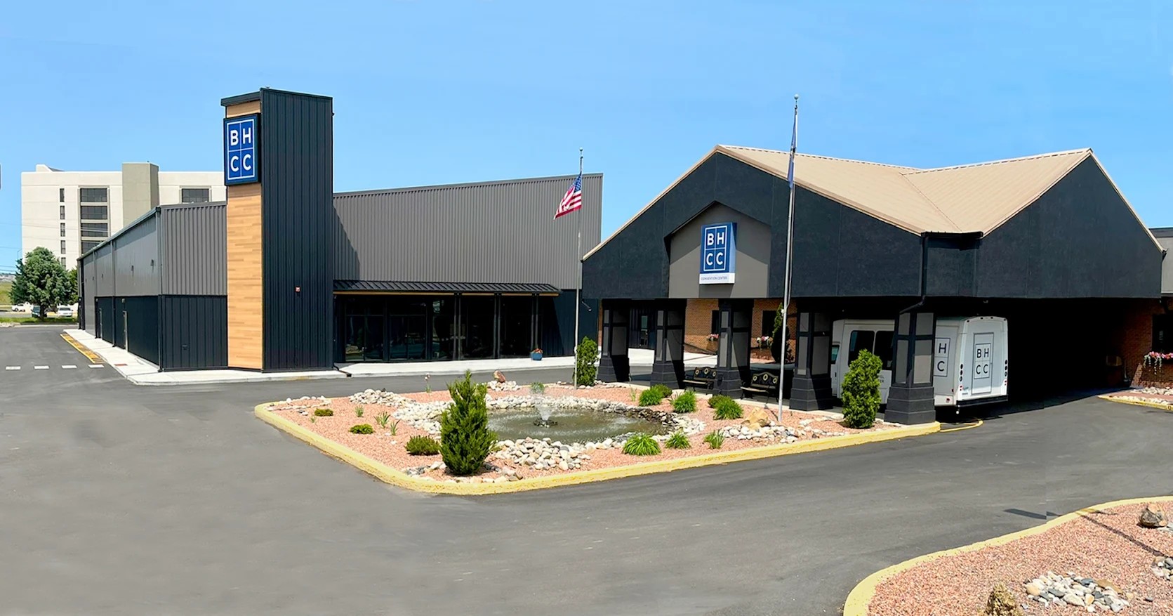 A streetside view looking toward the Billings Hotel and Convention Center in Billings, Montana, a location of FamilyLife's Weekend to Remember® marriage retreat event